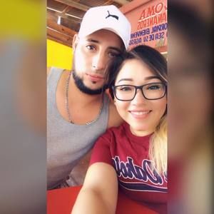 Meet your Posher, Roxana